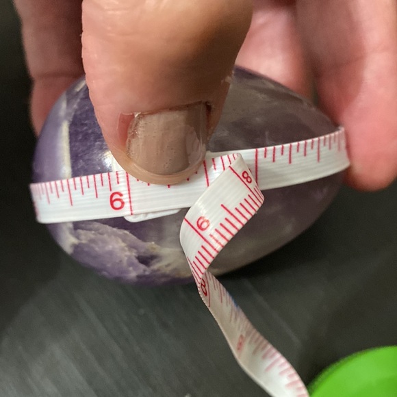 Vintage Madagascar Genuine Polished Amethyst Egg Crystal Healing Spiritual - Picture 9 of 9